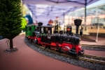Die Modellbaufreunde Solingen lassen ihre Züge im Kreis fahren - zur Freude der Besucher