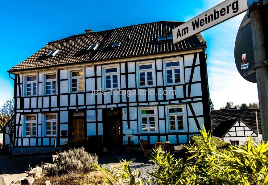 JEFs Fotogalerie Stockphoto Gruiten Dorf Mit Kirchturm Und 