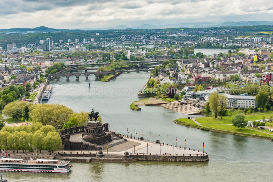 JEFsFotogalerie Stockphoto Deutsches Eck wo die Mosel in den Rhein fließt Mosel Rhein